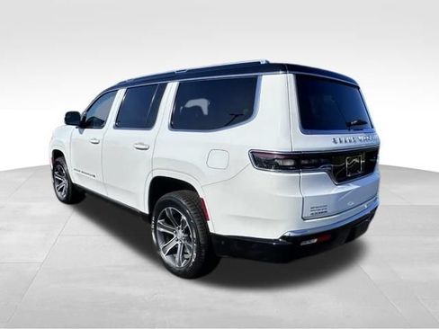 Used 2023 Jeep Grand Wagoneer 4WD image 5