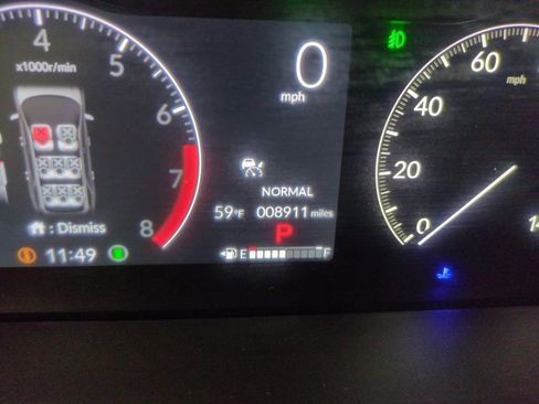 Used 2025 Honda Pilot EX-L image 16