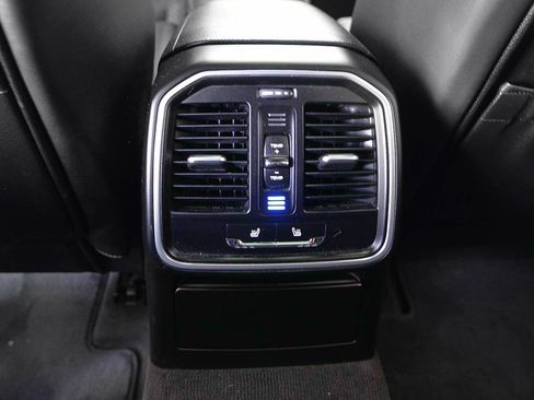 Used 2016 Porsche Macan S AWD/4WD image 11