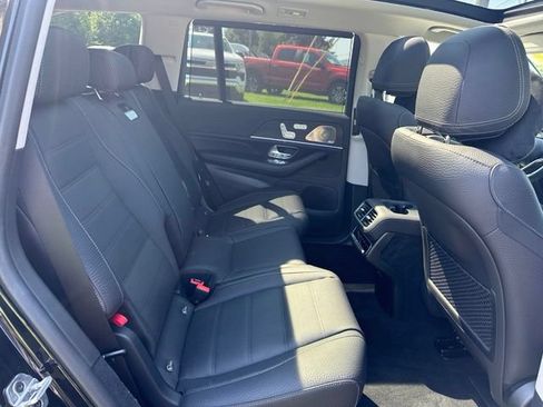 Used 2026 Mercedes-Benz GLS 450 4MATIC image 24