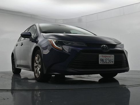 Used 2024 Toyota Corolla LE FWD image 18