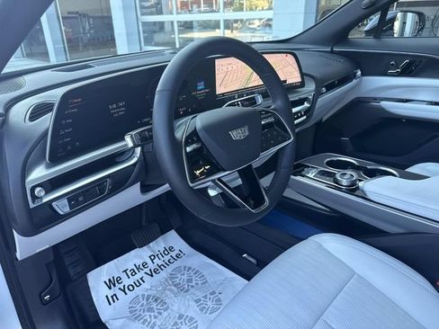 Certified 2024 Cadillac Lyriq Luxury w/ LPO, Floor Liner Package AWD/4WD image 49