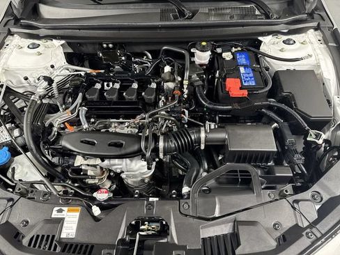 Used 2025 Honda Accord SE image 29