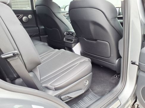 Certified 2026 Genesis GV80 2.5T Advanced AWD/4WD image 13