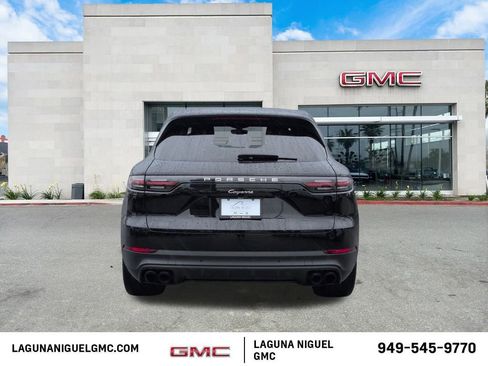Used 2021 Porsche Cayenne image 4