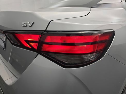 Used 2021 Nissan Sentra SV FWD image 16