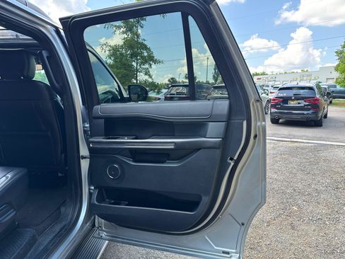 Used 2020 Ford Expedition Max XLT w/ Equipment Group 202A AWD/4WD image 20