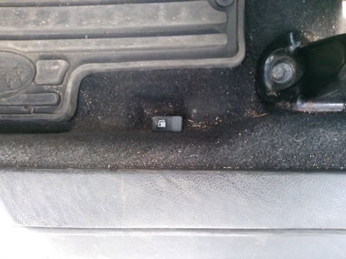 Used 2010 Subaru Forester 2.5X Premium image 27