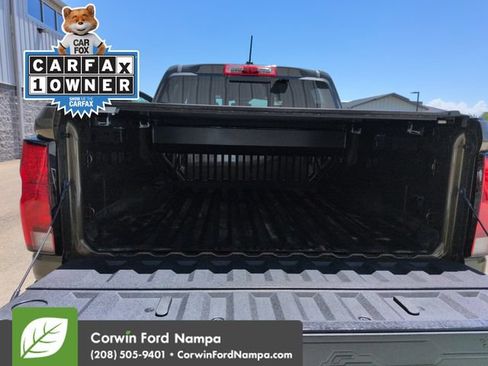 Used 2024 Chevrolet Colorado Z71 w/ Z71 Convenience Package 2 AWD/4WD image 28