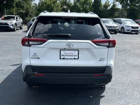 Used 2025 Toyota RAV4 XLE AWD/4WD image 5