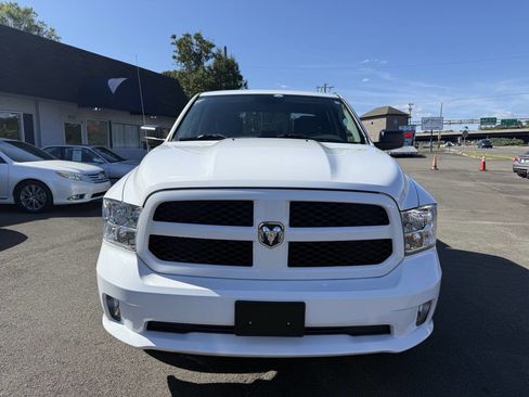 Used 2017 RAM 1500 Express image 3