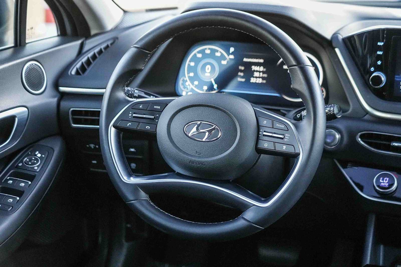 Certified 2023 Hyundai Sonata SEL w/ Convenience Package FWD image 15
