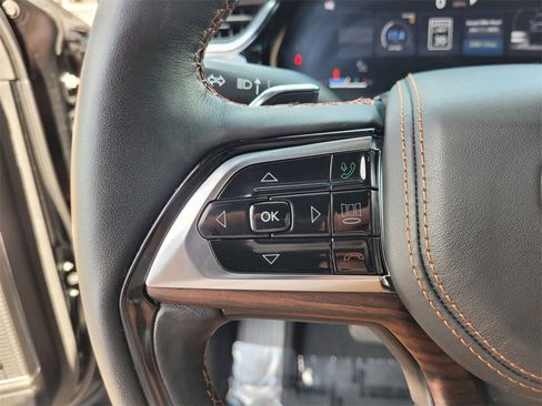 Used 2023 Jeep Grand Cherokee L Summit w/ Advanced Protech Group IV image 33