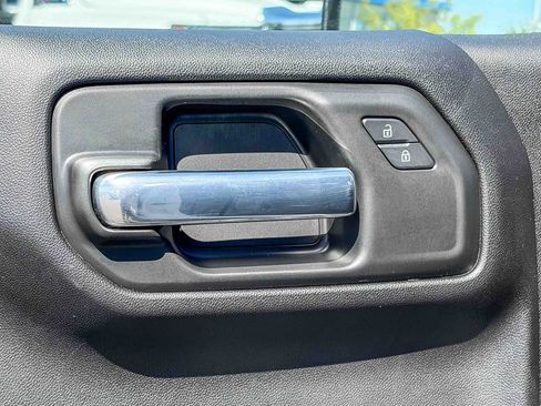 Used 2024 Chevrolet Silverado 1500 Custom image 45