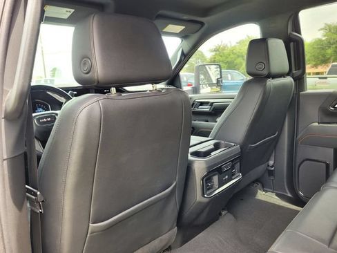 Used 2024 GMC Sierra 2500 AT4 w/ Technology Package AWD/4WD image 36
