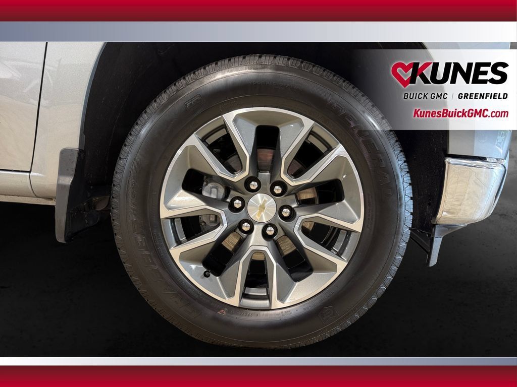 Used 2024 Chevrolet Silverado 1500 LT AWD/4WD image 13