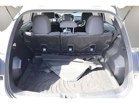 Used 2024 Subaru Crosstrek 2.0i Premium image 11
