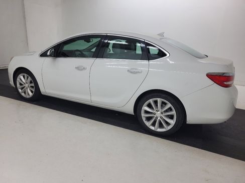 Used 2014 Buick Verano FWD image 3