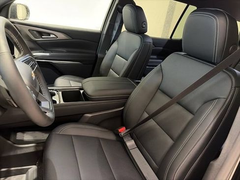 New 2027 Chevrolet Traverse LT w/ LPO, Floor Liner Package AWD/4WD image 12