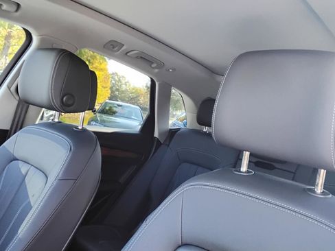 Certified 2023 Audi Q5 2.0T Premium Plus w/ Premium Plus Package image 19