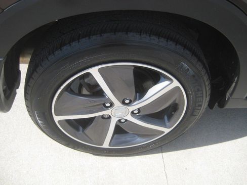 Used 2022 Honda HR-V EX-L image 9