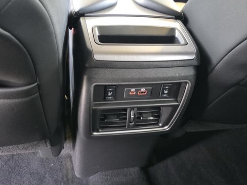 Used 2024 Nissan Murano SL FWD image 11
