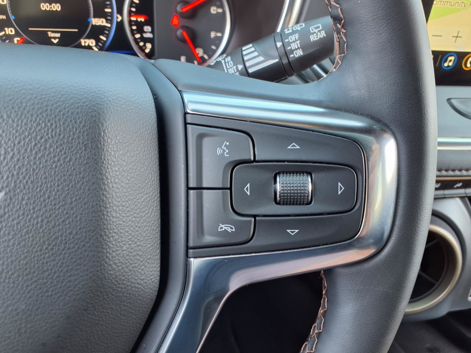 Used 2025 Chevrolet Blazer Premier w/ LPO, Floor Liner Package FWD image 15