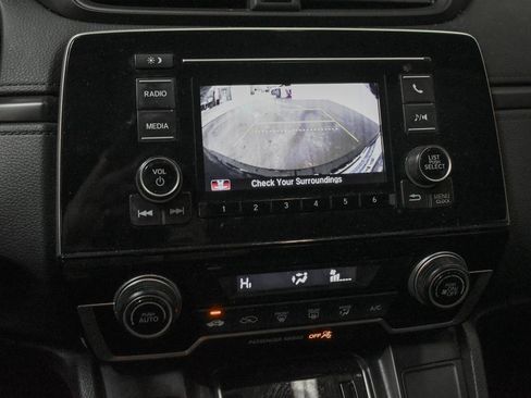 Used 2019 Honda CR-V LX image 16