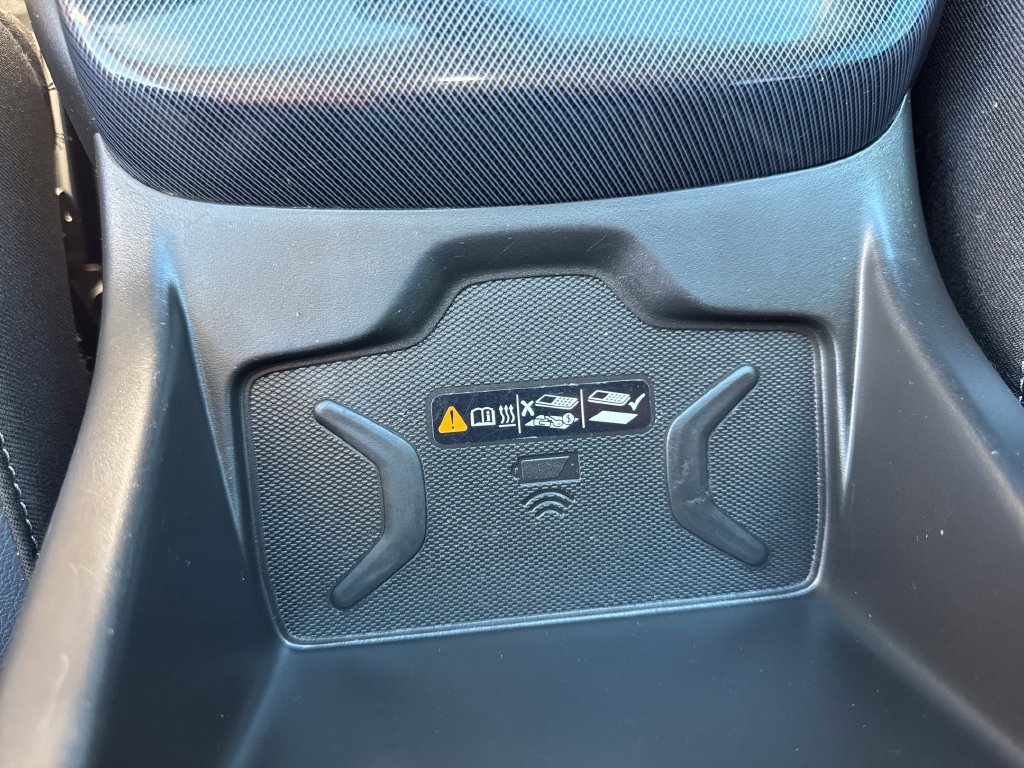 Used 2015 Chevrolet Silverado 2500 LT AWD/4WD image 16