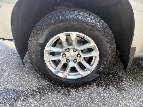 Certified 2023 Chevrolet Silverado 1500 LT AWD/4WD image 27