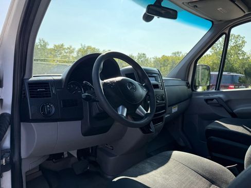 Used 2016 Mercedes-Benz Sprinter 2500 w/ Convenience Package image 9