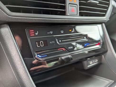 Used 2025 Volkswagen Jetta Sport FWD image 26