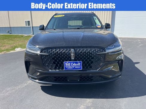 Used 2025 Lincoln Aviator Reserve w/ Equipment Group 201A AWD/4WD image 9