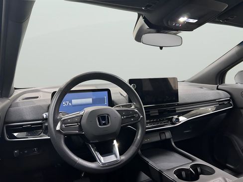 Used 2024 Honda Prologue EX image 15