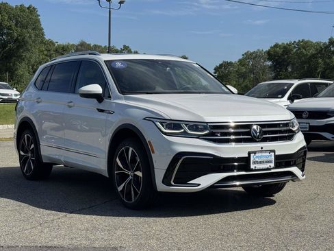 Used 2024 Volkswagen Tiguan SEL R-Line AWD/4WD image 2