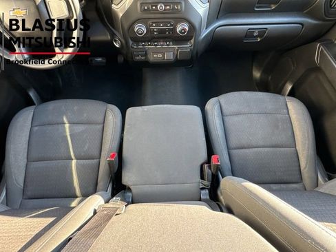 Used 2023 Chevrolet Silverado 1500 Custom image 17