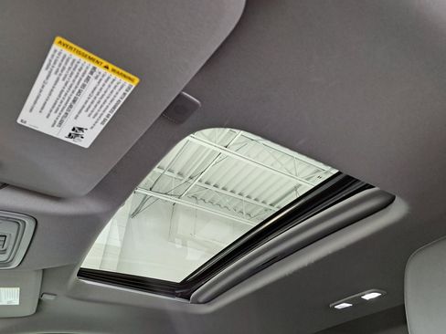 Used 2024 Chevrolet Silverado 1500 LT Trail Boss w/ Convenience Package II image 27