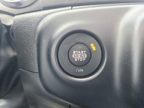 Used 2023 Jeep Wrangler Unlimited Sahara w/ Cold Weather Group AWD/4WD image 38