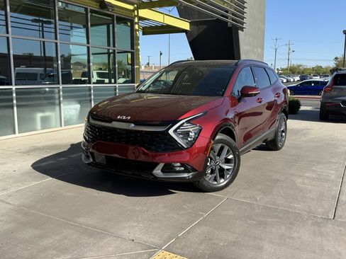 Used 2023 Kia Sportage SX Prestige image 2
