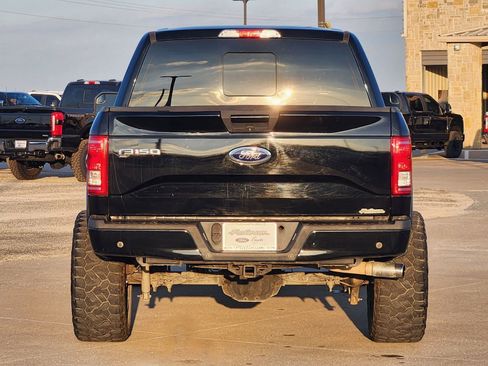 Used 2016 Ford F150 XLT w/ Equipment Group 302A Luxury image 8