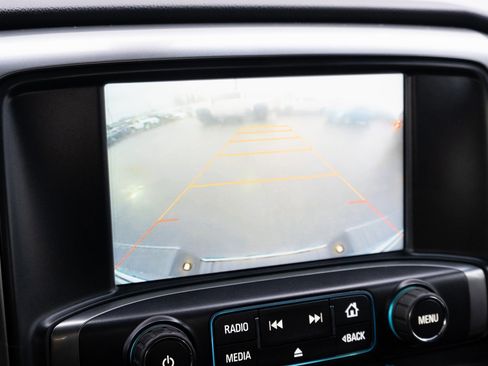 Used 2015 Chevrolet Silverado 1500 LT w/ LT Convenience Package image 4