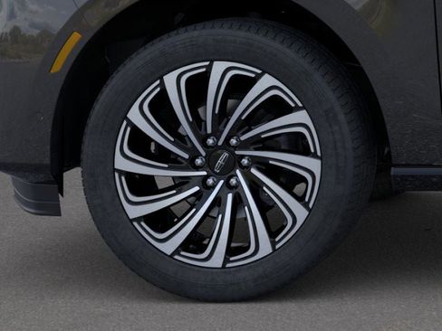 New 2026 Lincoln Navigator L Black Label image 19
