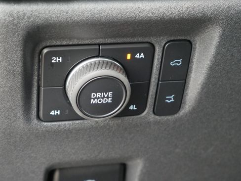 Certified 2025 Ford Expedition Max Platinum AWD/4WD image 6