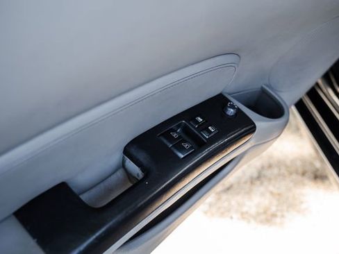 Used 2006 Nissan 350Z Touring w/ (N93) Cargo Convenience Pkg image 70