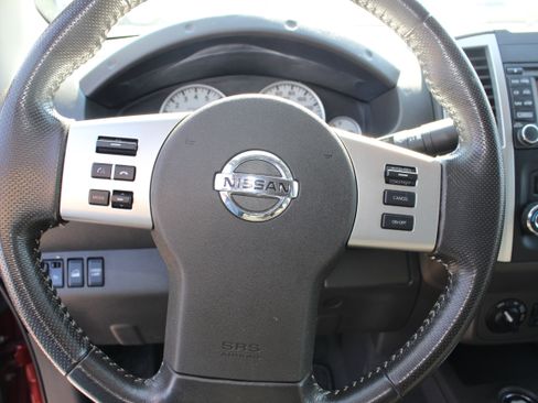 Used 2020 Nissan Frontier PRO-4X image 19