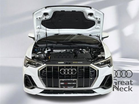Used 2023 Audi Q3 2.0T Premium w/ Convenience Package AWD/4WD image 17
