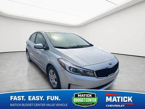 Used 2018 Kia Forte LX FWD image 1
