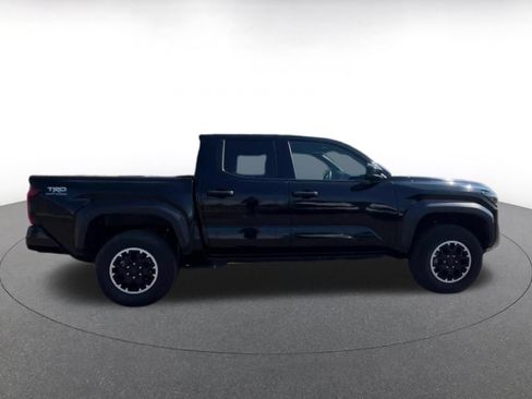 Used 2025 Toyota Tacoma TRD Off-Road AWD/4WD image 16