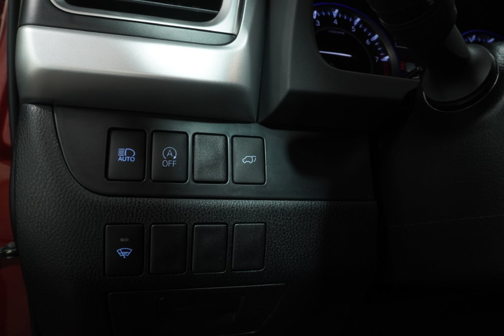 Used 2019 Toyota Highlander SE AWD/4WD image 27