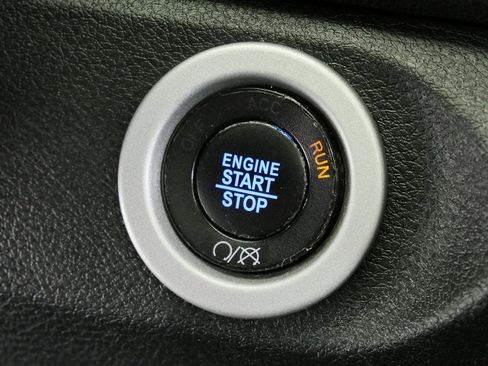 Used 2017 RAM 3500 Laramie Longhorn image 26